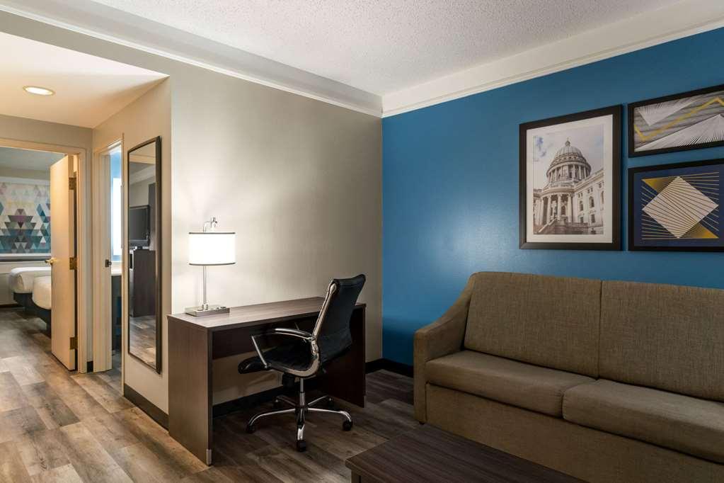 La Quinta By Wyndham Madison American Center Habitación foto